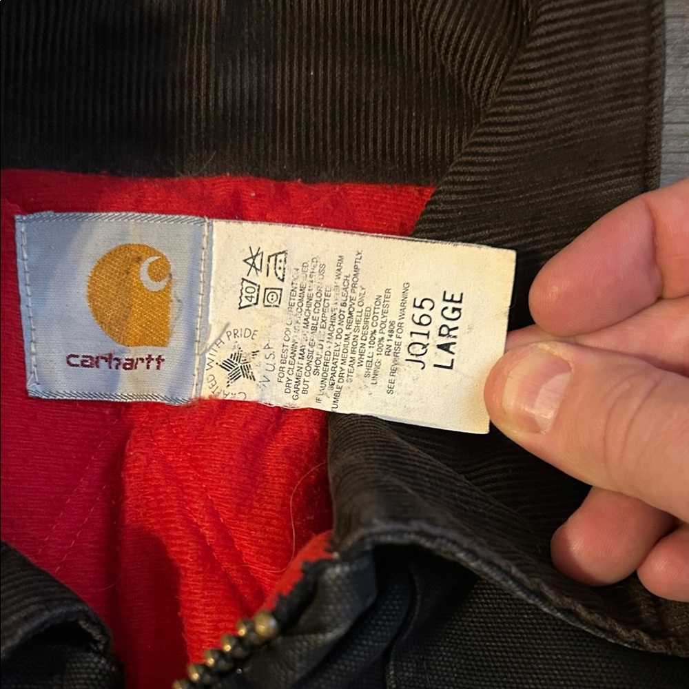 Carhartt Men's Black Bomber Jacket with Red Lining - Picture 5 of 7